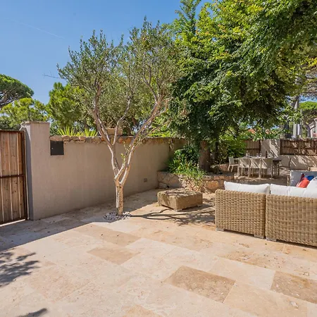 Bernadette - Climatisée Pour 10 Personnes Avec Piscine à Hyères-la Capte Hyères