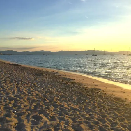 Bernadette - Climatisée Pour 10 Personnes Avec Piscine à Hyères-la Capte Villa *
