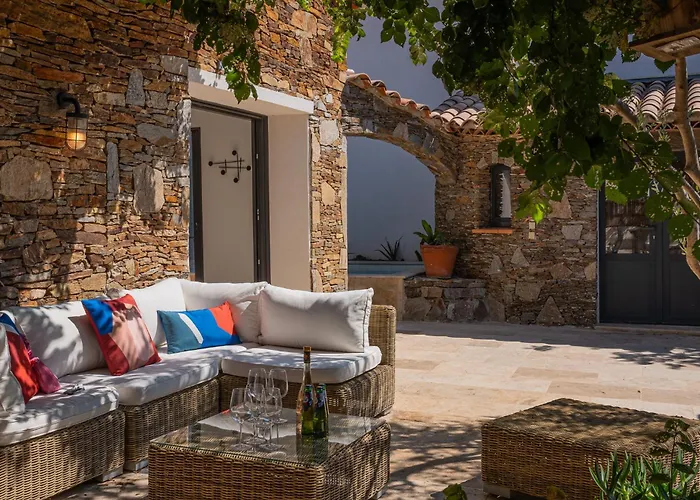 Villa Bernadette - Climatisée Pour 10 Personnes Avec Piscine à Hyères-la Capte *