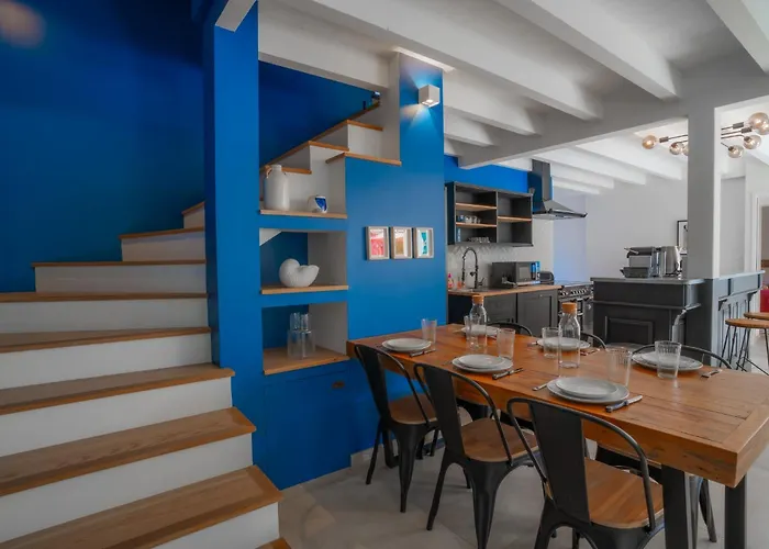 Bernadette - Climatisée Pour 10 Personnes Avec Piscine à Hyères-la Capte *