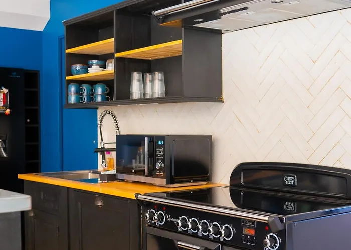 Bernadette - Climatisée Pour 10 Personnes Avec Piscine à Hyères-la Capte Villa Hyères