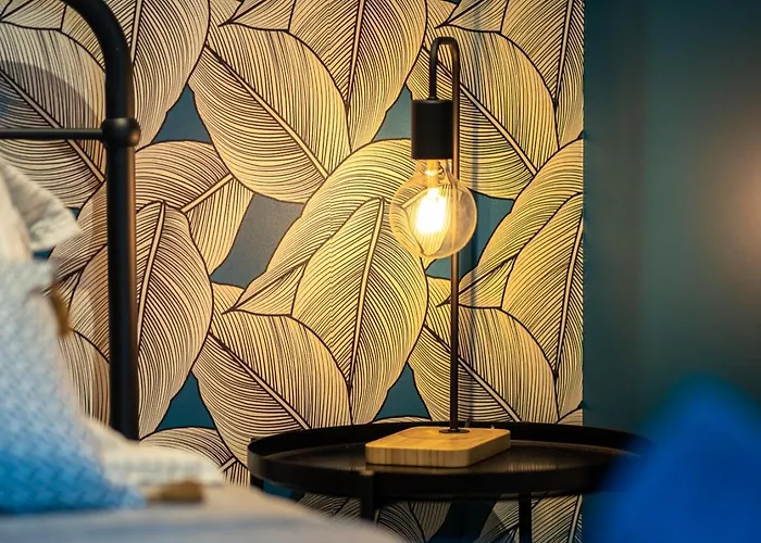 Villa Bernadette - Climatisée Pour 10 Personnes Avec Piscine à Hyères-la Capte