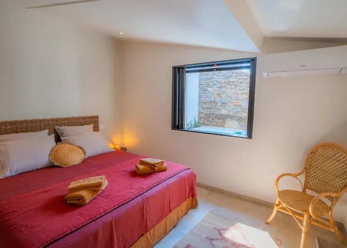 Bernadette - Climatisée Pour 10 Personnes Avec Piscine à Hyères-la Capte *