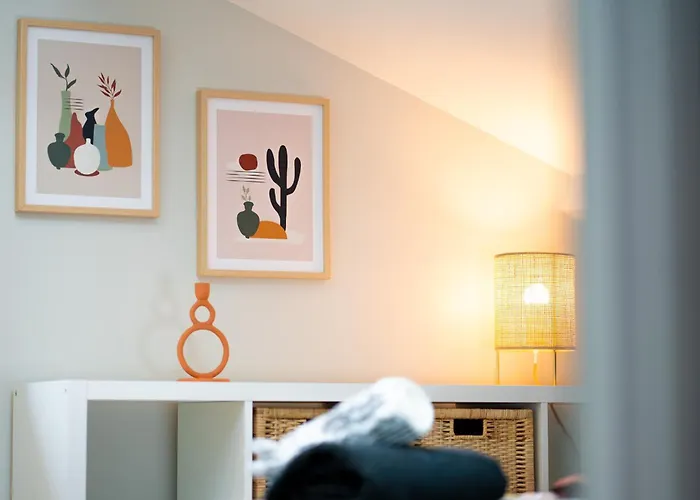 Bernadette - Climatisée Pour 10 Personnes Avec Piscine à Hyères-la Capte Hyères