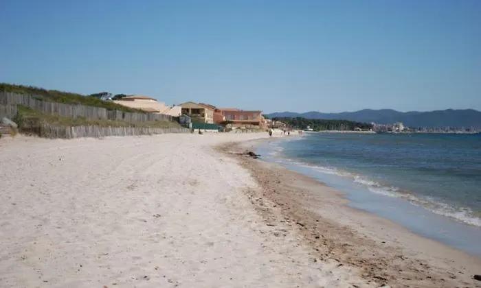 Bernadette - Climatisée Pour 10 Personnes Avec Piscine à Hyères-la Capte Hyères