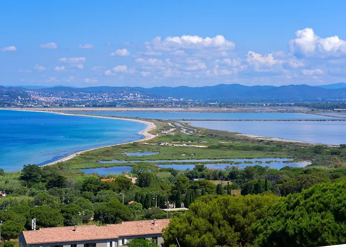 Villa Bernadette - Climatisée Pour 10 Personnes Avec Piscine à Hyères-la Capte